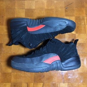 Max orange 12’s size 5Y